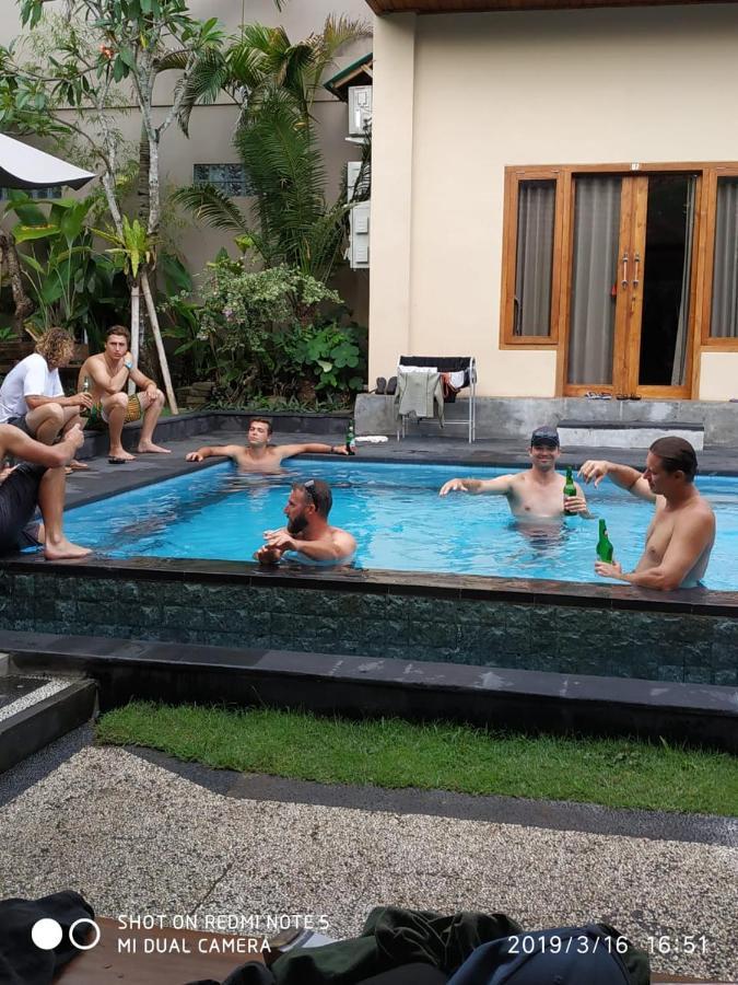 Medewi Beach Inn Pulukan Exterior photo